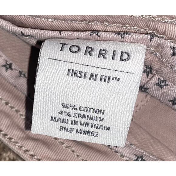 Torrid Pink Straight Leg Jeans - Size 20 *** - Picture 5 of 5